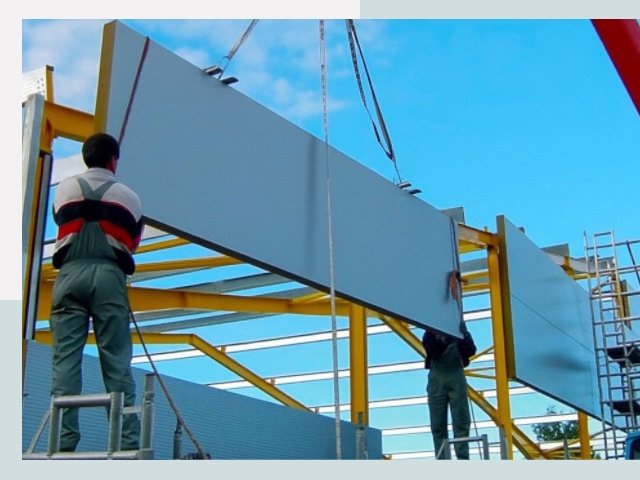 Монтаж сэндвич-панелей в Ирбите от 660 руб.