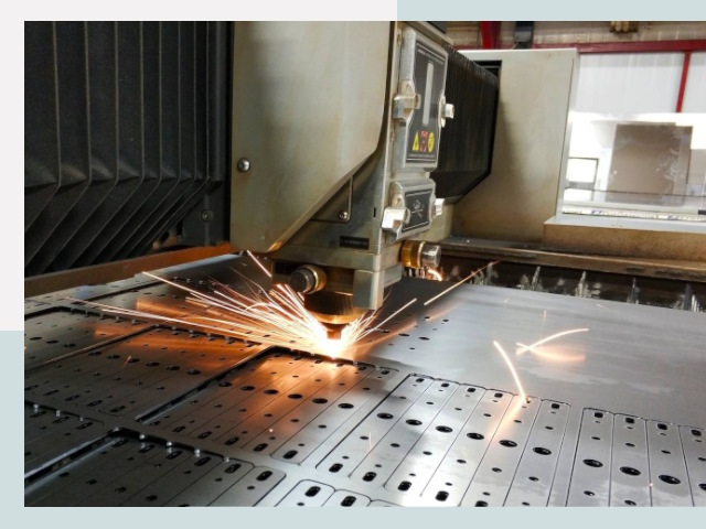 Лазерная резка металла в Ирбите от 660 руб.